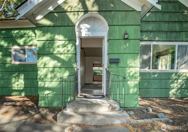Photo 2 of Single family home for sale at 504 N 5045 Sampson St #1 & 2, Ellensburg, WA 98926 | MLS# NWM2503082 | Listing updated on 2026-09-17