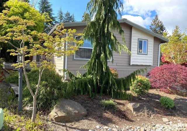Photo 1 of Manufactured home for sale at 4515 176th Street Sw #1, Lynnwood, WA 98037 | MLS# NWM2504264 | Listing updated on 2026-09-17