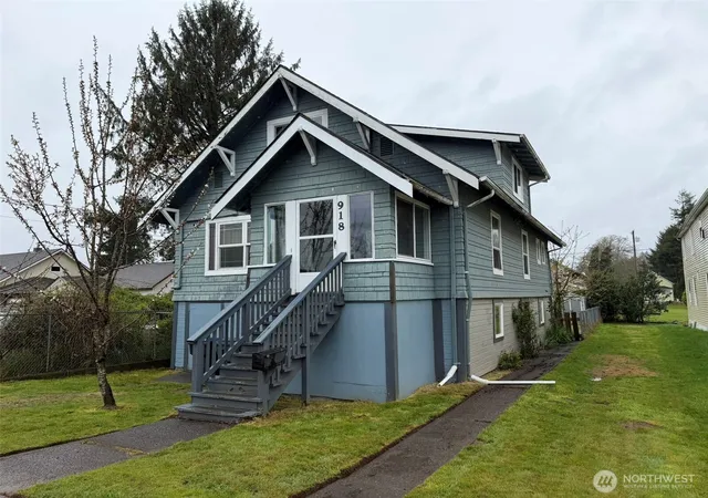 Photo 2 of Single family home for sale at 918 W Cushing St, Aberdeen, WA 98520 | MLS# NWM2505103 | Listing updated on 2026-09-28