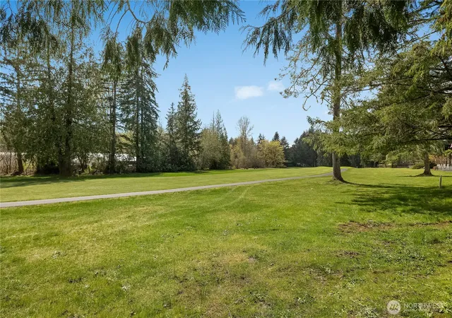 Photo 3 of Single family home for sale at 131 N Fairway Dr W, Hoodsport, WA 98548 | MLS# NWM2506084 | Listing updated on 2026-09-22