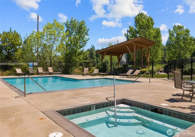 Photo 3 of Townhouse for sale at 3690 Suncadia Trl, Cle Elum, WA 98922 | MLS# NWM2508414 | Listing updated on 2026-10-01