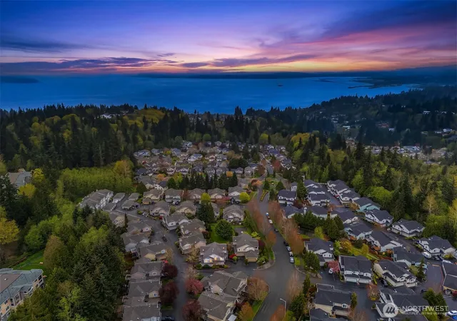 Photo 3 of Townhouse for sale at 5735 14th Drive W, Everett, WA 98203 | MLS# NWM2508695 | Listing updated on 2026-09-16