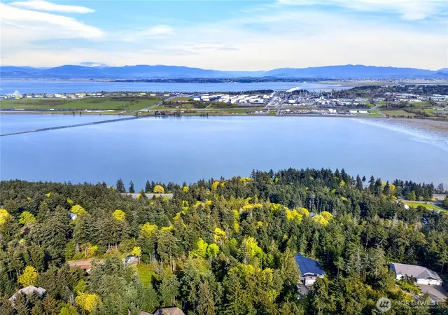 Photo 3 of Sale Pending at 11927 Madrona Ridge Pl, Anacortes, WA 98221 | MLS# NWM2509034 | Listing updated on 2026-09-24