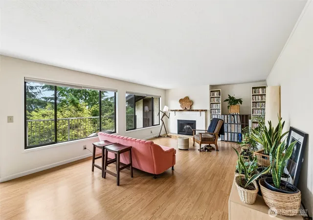 Photo 2 of Sale Pending at 17918 23rd Lane Ne #302, Shoreline, WA 98155 | MLS# NWM2509556 | Listing updated on 2026-09-30