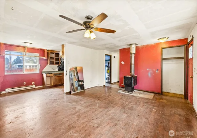 Photo 2 of Single family home for sale at 31 Sunrise Pl, Port Angeles, WA 98362 | MLS# NWM2511510 | Listing updated on 2026-09-25