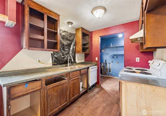 Photo 3 of Single family home for sale at 31 Sunrise Pl, Port Angeles, WA 98362 | MLS# NWM2511510 | Listing updated on 2026-09-25