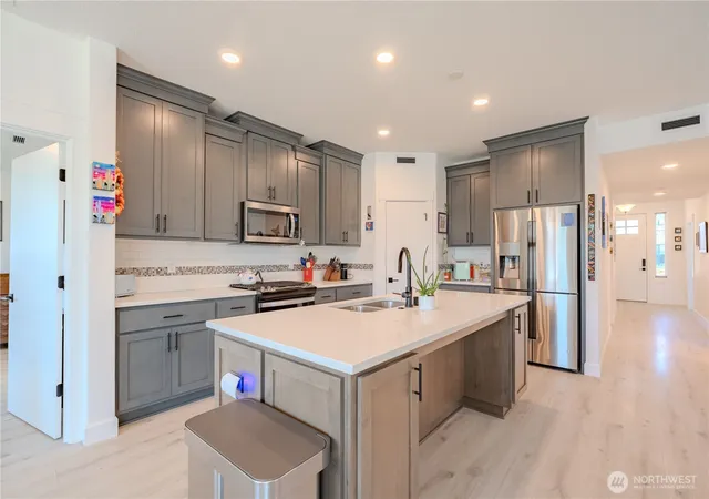 Photo 3 of Single family home for sale at 9109 NE 151st Court, Vancouver, WA 98682 | MLS# NWM2511773 | Listing updated on 2026-09-22