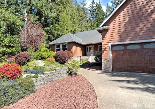 Photo 1 of Single family home for sale at 1171 E Old Ranch Rd, Allyn, WA 98524 | MLS# NWM2512008 | Listing updated on 2026-10-01