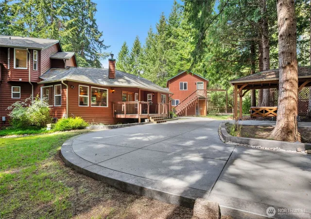 Photo 3 of Single family home for sale at 1038 Ne Blue Ridge Dr, Poulsbo, WA 98370 | MLS# NWM2512449 | Listing updated on 2026-10-01