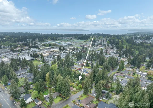 Photo 3 of Sale Pending at 31021 20th Avenue S, Federal Way, WA 98003 | MLS# NWM2513002 | Listing updated on 2026-09-09