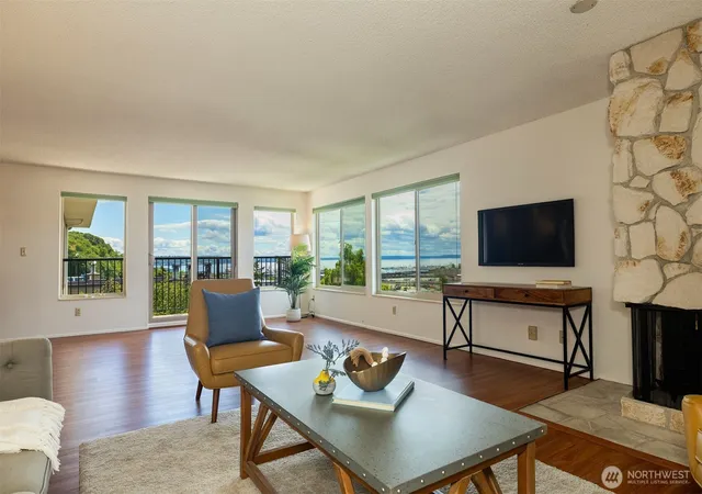 Photo 3 of Condo for sale at 2219 13th Avenue W #5, Seattle, WA 98119 | MLS# NWM2514094 | Listing updated on 2026-09-24
