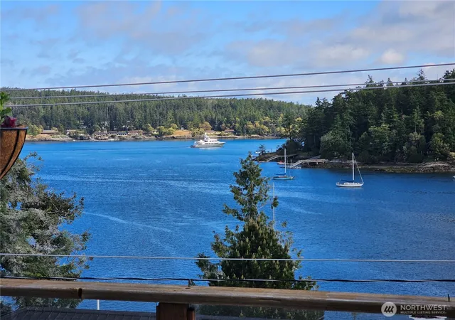 Photo 4 of Single family home for sale at 460 Harrison St, Friday Harbor, WA 98250 | MLS# NWM2514538 | Listing updated on 2026-09-21