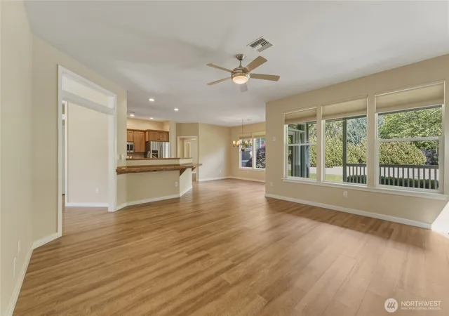 Photo 4 of Single family home for sale at 807 SE Covey Ct, College Place, WA 99324 | MLS# NWM2514562 | Listing updated on 2026-10-01