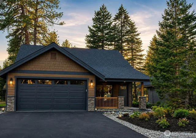 Photo 1 of Single family home for sale at 131 Plateau Loop, Cle Elum, WA 98922 | MLS# NWM2514875 | Listing updated on 2026-09-16