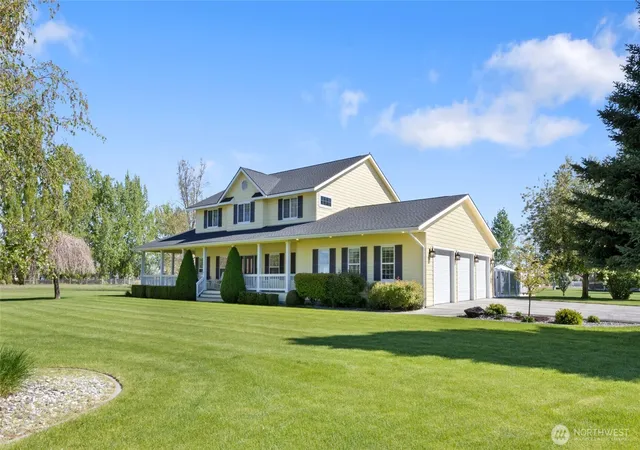 Photo 2 of Sale Pending at 10088 Rd 56 Ne, Moses Lake, WA 98837 | MLS# NWM2515041 | Listing updated on 2026-09-26
