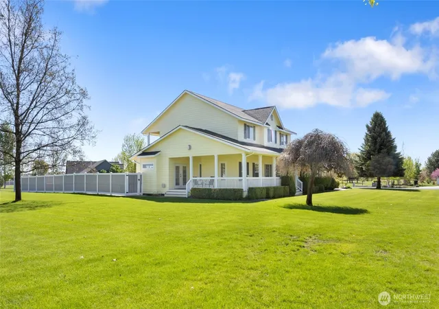 Photo 3 of Sale Pending at 10088 Rd 56 Ne, Moses Lake, WA 98837 | MLS# NWM2515041 | Listing updated on 2026-09-26