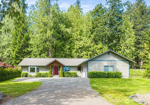 Photo 1 of Single family home for sale at 530 Montgomery Ln, Port Ludlow, WA 98365 | MLS# NWM2515458 | Listing updated on 2026-09-17