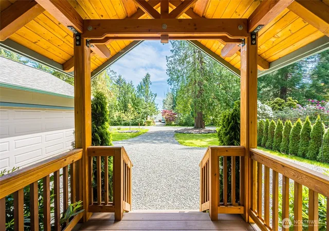 Photo 3 of Single family home for sale at 530 Montgomery Ln, Port Ludlow, WA 98365 | MLS# NWM2515458 | Listing updated on 2026-09-17