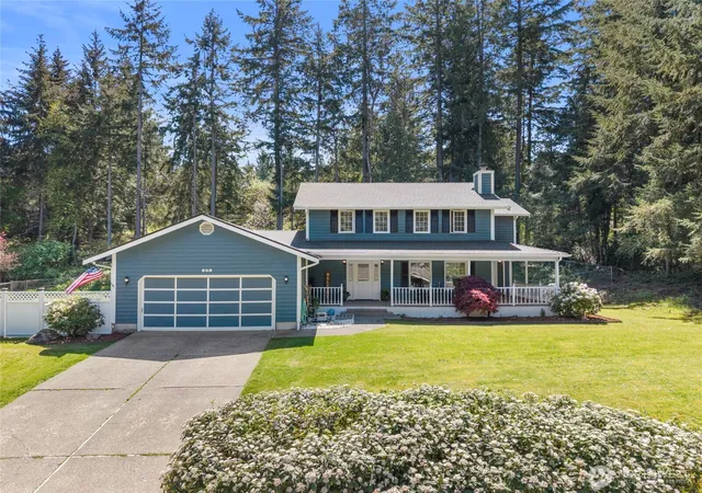 Photo 3 of Single family home for sale at 858 Illahee Dr, Fox Island, WA 98333 | MLS# NWM2515778 | Listing updated on 2026-09-21