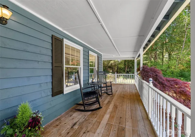Photo 3 of Single family home for sale at 858 Illahee Dr, Fox Island, WA 98333 | MLS# NWM2515778 | Listing updated on 2026-09-21