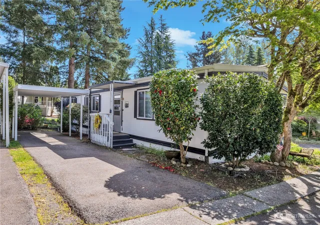 Photo 1 of Manufactured home for sale at 18425 Ne 95th Street #146, Redmond, WA 98052 | MLS# NWM2515793 | Listing updated on 2026-10-01