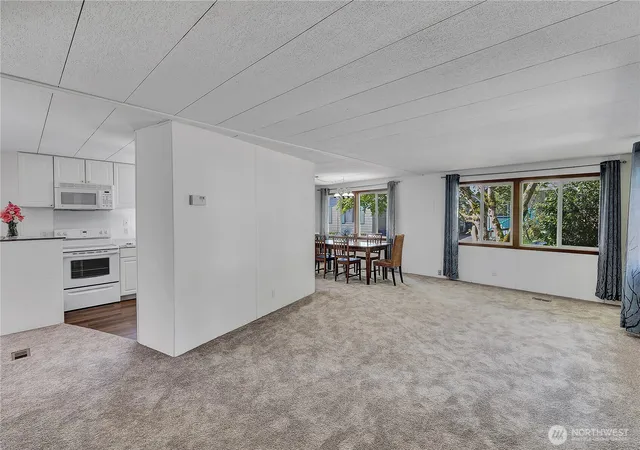 Photo 3 of Manufactured home for sale at 18425 NE 95th Street #146, Redmond, WA 98052 | MLS# NWM2515793 | Listing updated on 2026-10-01