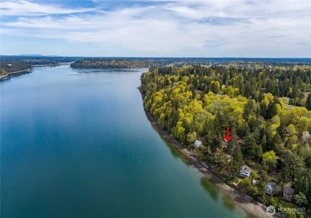 Photo 4 of Sale Pending at 291 E Midway Ln, Shelton, WA 98584 | MLS# NWM2516016 | Listing updated on 2026-09-16