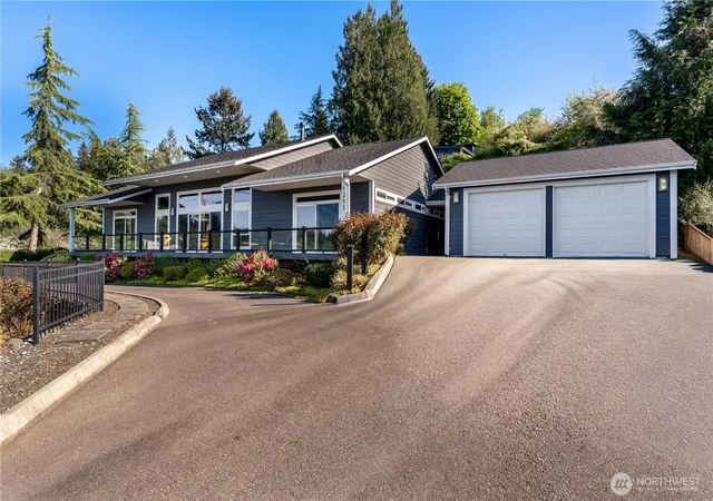 Photo 3 of Single family home for sale at 1253 Beach Dr E, Port Orchard, WA 98366 | MLS# NWM2516349 | Listing updated on 2026-09-21