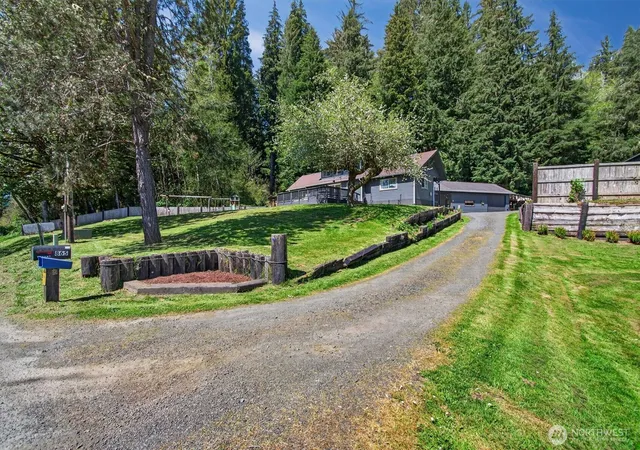 Photo 1 of Single family home for sale at 865 E Valley Rd, Skamokawa, WA 98647 | MLS# NWM2516893 | Listing updated on 2026-09-17