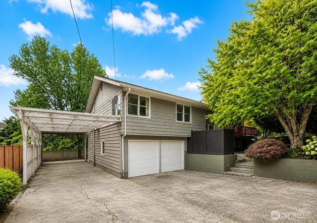 Photo 1 of Single family home for sale at 10412 Se 219th Street, Kent, WA 98031 | MLS# NWM2517760 | Listing updated on 2026-09-17