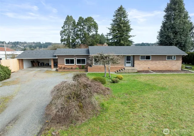 Photo 3 of Single family home for sale at 1553 Bishop Rd, Chehalis, WA 98532 | MLS# NWM2517852 | Listing updated on 2026-09-16