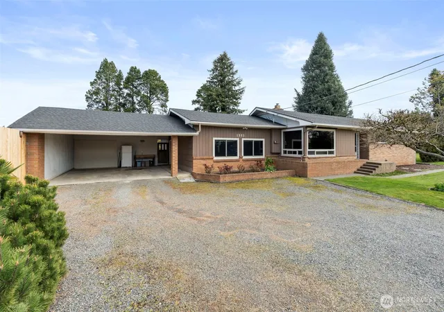 Photo 3 of Single family home for sale at 1553 Bishop Rd, Chehalis, WA 98532 | MLS# NWM2517852 | Listing updated on 2026-10-20