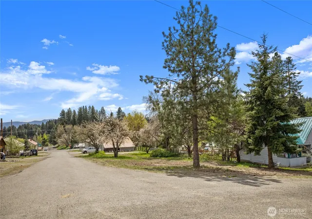 Photo 1 of Land for sale at 4 W Xx Alaska Ave, Roslyn, WA 98941 | MLS# NWM2518103 | Listing updated on 2026-09-17