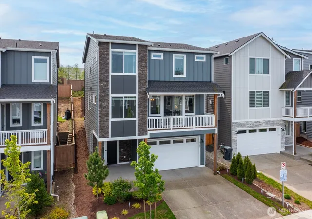 Photo 4 of Single family home for sale at 8788 68th Place NE, Marysville, WA 98270 | MLS# NWM2518869 | Listing updated on 2026-10-02