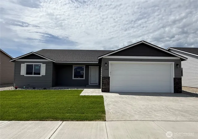 Photo 1 of Sale Pending at 186 Salmon Dr, Wenatchee, WA 98801 | MLS# NWM2519198 | Listing updated on 2026-09-25