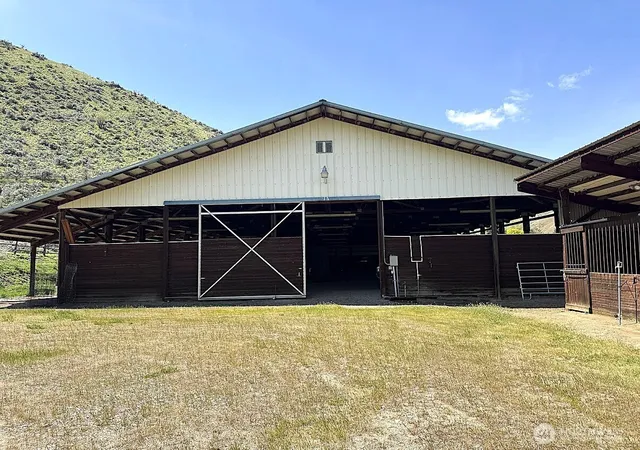 Photo 3 of Land for sale at 0 Nna Number 2 Cyn Rd, Wenatchee, WA 98801 | MLS# NWM2519461 | Listing updated on 2026-09-21