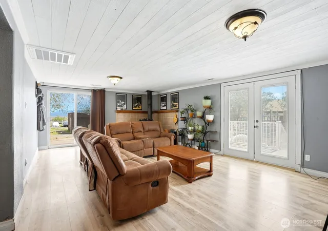 Photo 3 of Single family home for sale at 16800 State Hwy 241, Sunnyside, WA 98944 | MLS# NWM2520265 | Listing updated on 2026-09-16