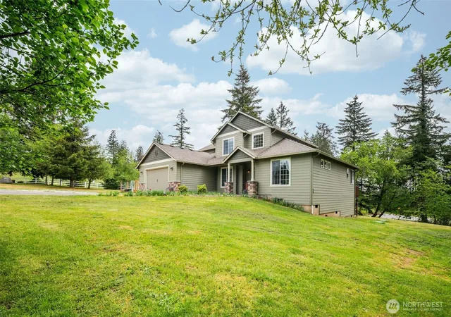 Photo 2 of Single family home for sale at 123 Blackjack Dr, Kalama, WA 98625 | MLS# NWM2520430 | Listing updated on 2026-09-21