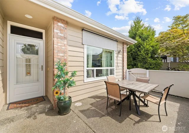 Photo 3 of Townhouse for sale at 433 Big Leaf Ct, Sequim, WA 98382 | MLS# NWM2520514 | Listing updated on 2026-09-17