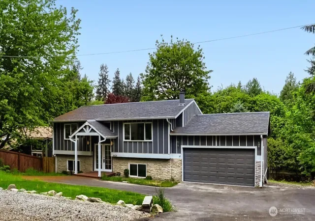 Photo 1 of Single family home for sale at 6420 Ne 198th Street, Kenmore, WA 98028 | MLS# NWM2521386 | Listing updated on 2026-09-16