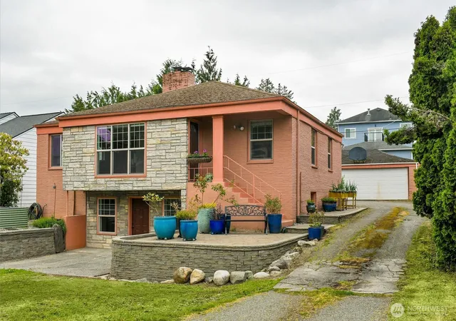 Photo 1 of Sale Pending at 10820 Lake Ridge Dr S, Seattle, WA 98178 | MLS# NWM2521626 | Listing updated on 2026-09-17