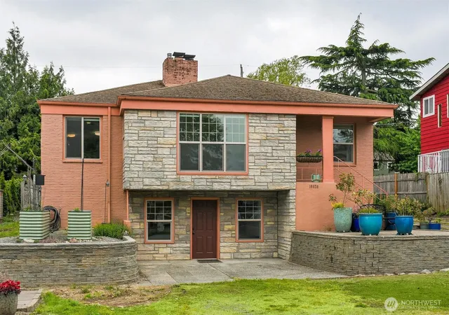 Photo 2 of Sale Pending at 10820 Lake Ridge Dr S, Seattle, WA 98178 | MLS# NWM2521626 | Listing updated on 2026-09-17