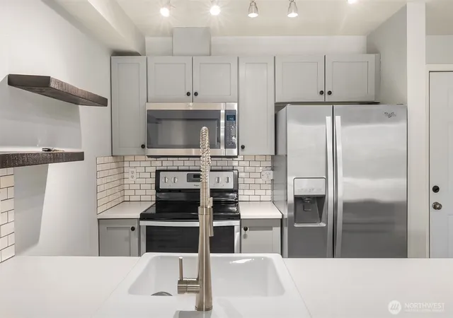 Photo 3 of Condo for sale at 1818 18th Avenue #204, Seattle, WA 98122 | MLS# NWM2522499 | Listing updated on 2026-09-30