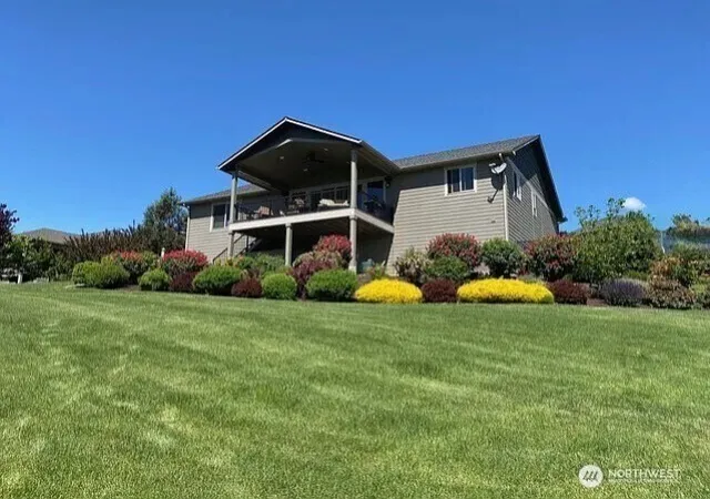 Photo 2 of Sale Pending at 4062 Knowles Rd, Wenatchee, WA 98801 | MLS# NWM2523287 | Listing updated on 2026-09-25