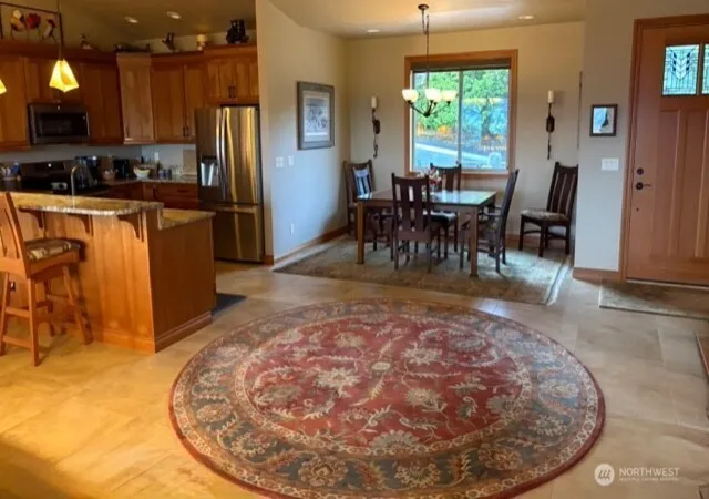 Photo 3 of Sale Pending at 4062 Knowles Rd, Wenatchee, WA 98801 | MLS# NWM2523287 | Listing updated on 2026-09-25