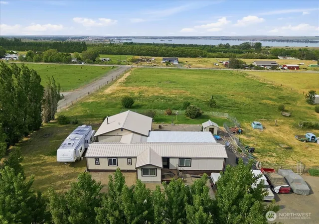 Photo 1 of Manufactured home for sale at 70301 S 2410 Prse, Kennewick, WA 99337 | MLS# NWM2523891 | Listing updated on 2026-09-17