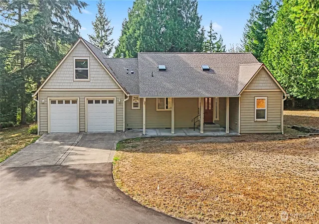 Photo 1 of Single family home for sale at 150 E Shadow Ln, Shelton, WA 98584 | MLS# NWM2523958 | Listing updated on 2026-09-21