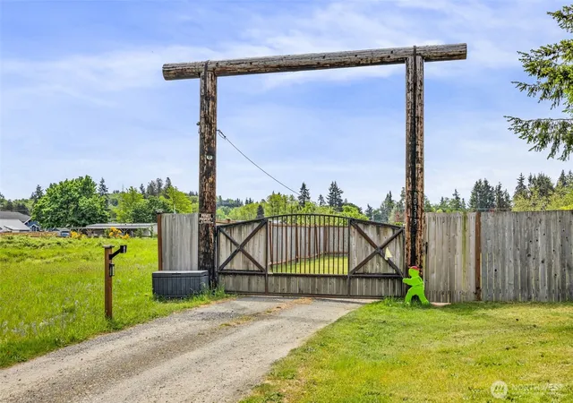 Photo 2 of Sale Pending at 10313 School Land Rd Sw, Rochester, WA 98579 | MLS# NWM2524093 | Listing updated on 2026-09-30