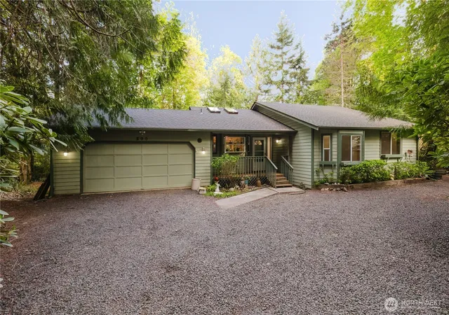 Photo 1 of Single family home for sale at 566 E Pointes Dr W, Shelton, WA 98584 | MLS# NWM2524713 | Listing updated on 2026-09-21