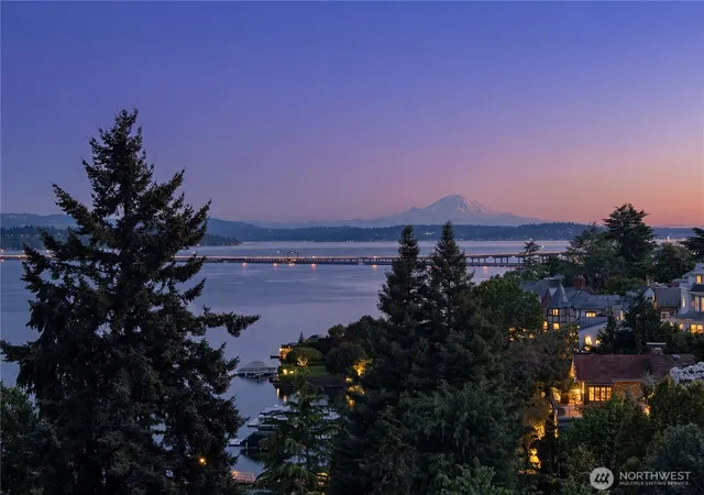 Photo 3 of Single family home for sale at 3310 E Laurelhurst Dr Ne, Seattle, WA 98105 | MLS# NWM2524839 | Listing updated on 2026-09-21